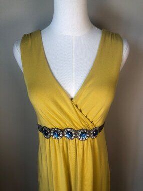 Boden V Neck Yellow Sleeveless Sheath Dress With Rhinestone Detail Size 4R